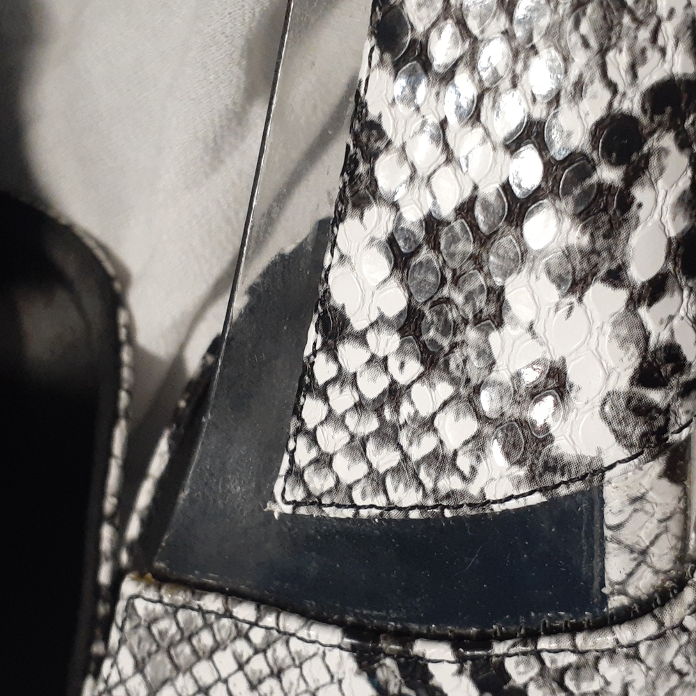 Fashionable snakeskin 8.5 heel shoes - Picture 10 of 11